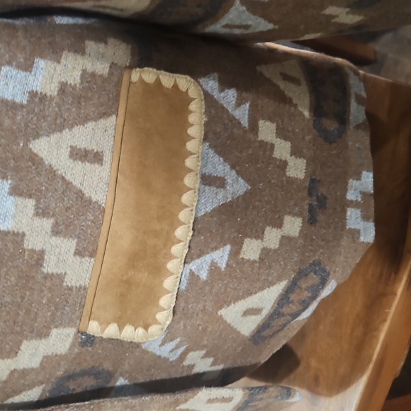 Aztec Patterned Brown and Tan Women's Shacket.   "Miss Me" Nwot Sz Xl - Picture 5 of 9